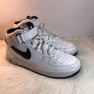 Nike Air Force 1 Mid 07’ Sneakers